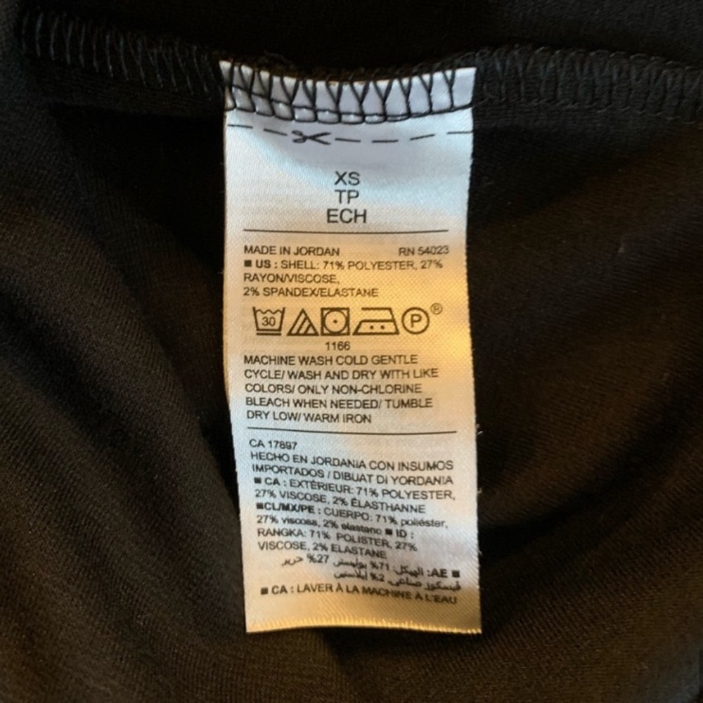 Old Navy black bell sleeve dress size XS great for any occasion NWOT - Picture 2 of 6